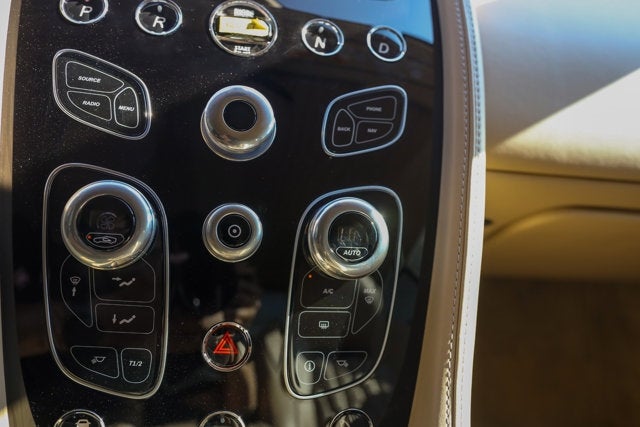 2016 Aston Martin DB9 GT