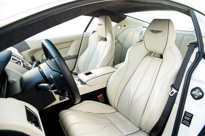 2015 Aston Martin DB9 Coupe