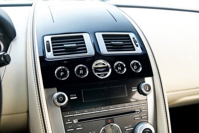 2015 Aston Martin DB9 Coupe