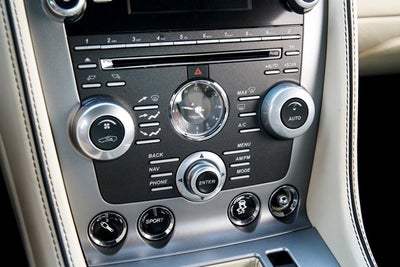 2015 Aston Martin DB9 Coupe