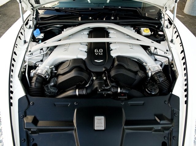 2015 Aston Martin DB9 Coupe