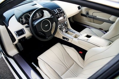 2015 Aston Martin DB9 Coupe