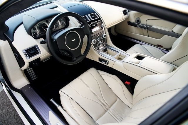 2015 Aston Martin DB9 Coupe