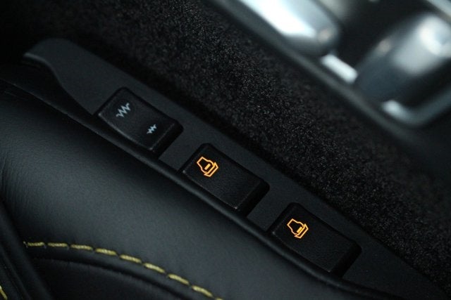 2015 Aston Martin DB9 Coupe 'Carbon Edition'