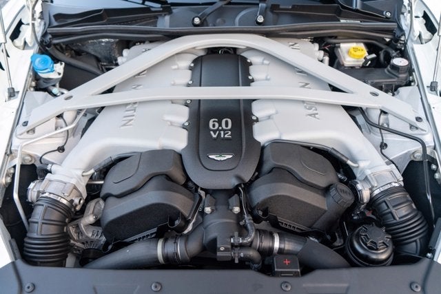 2015 Aston Martin DB9 Carbon Edition