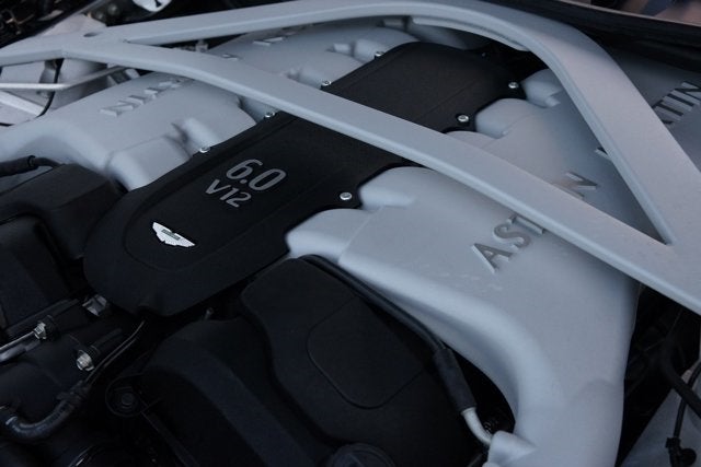 2015 Aston Martin DB9 Volante