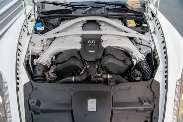 2015 Aston Martin DB9 Carbon Edition