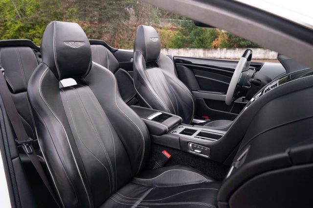 2015 Aston Martin DB9 2dr Volante Auto