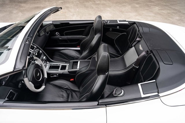 2015 Aston Martin DB9 2dr Volante Auto