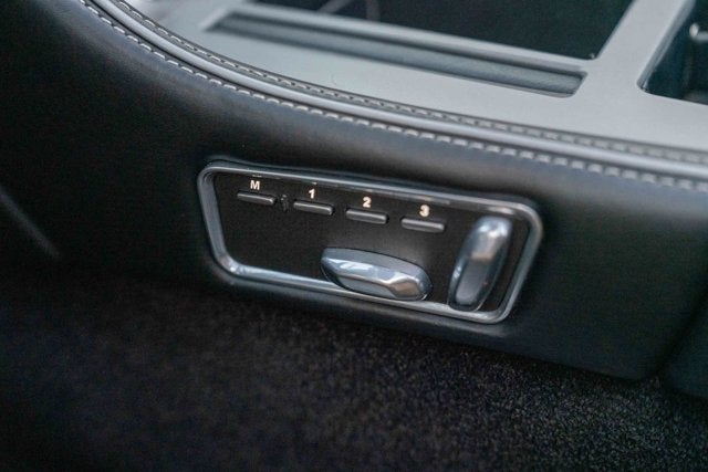 2015 Aston Martin DB9 2dr Volante Auto