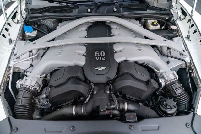 2015 Aston Martin DB9 2dr Volante Auto