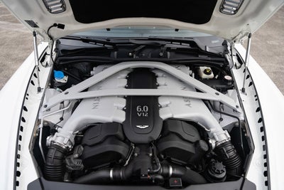 2015 Aston Martin DB9 2dr Volante Auto