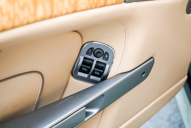 2015 Aston Martin DB9 Volante