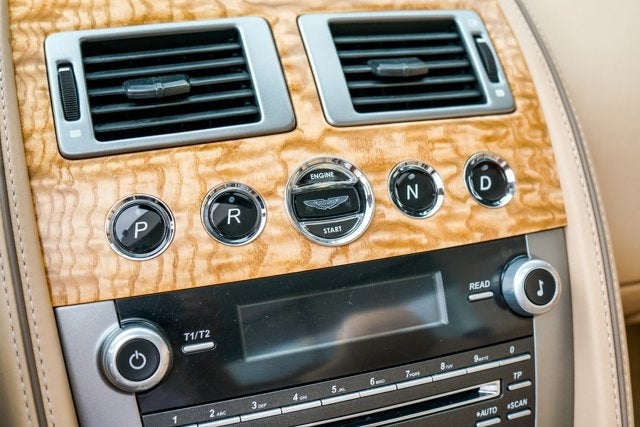 2015 Aston Martin DB9 Volante