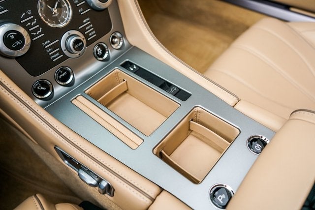 2015 Aston Martin DB9 Volante