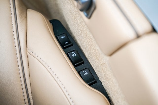 2015 Aston Martin DB9 Volante