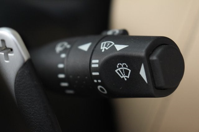 2015 Aston Martin DB9 Volante