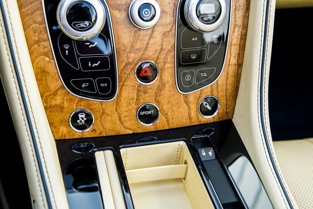 2016 Aston Martin DB9 GT Volante