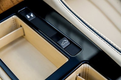 2016 Aston Martin DB9 GT Volante