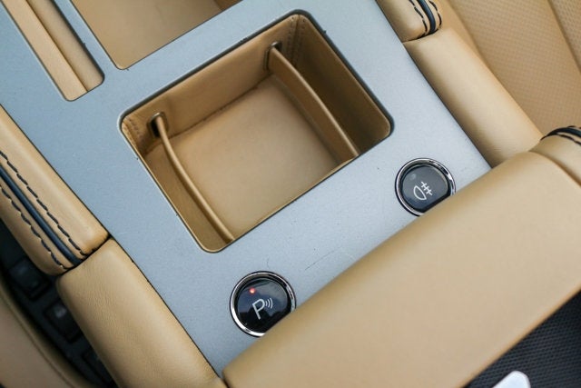 2016 Aston Martin DB9 GT Volante