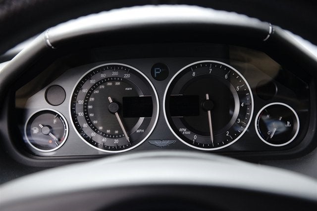 2010 Aston Martin DBS Volante