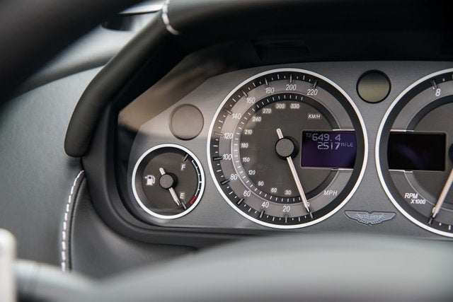 2010 Aston Martin DBS Volante