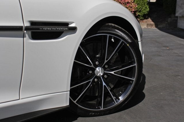 2014 Aston Martin Vanquish 2dr Cpe