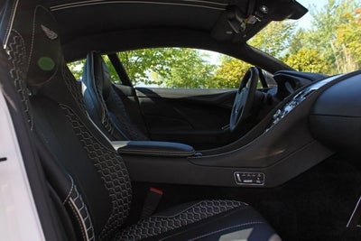 2014 Aston Martin Vanquish 2dr Cpe