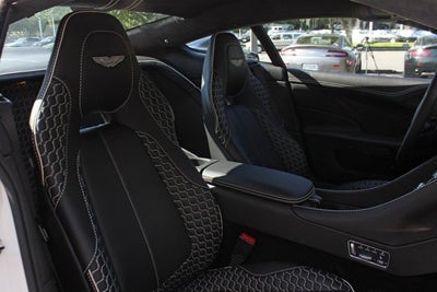 2014 Aston Martin Vanquish 2dr Cpe