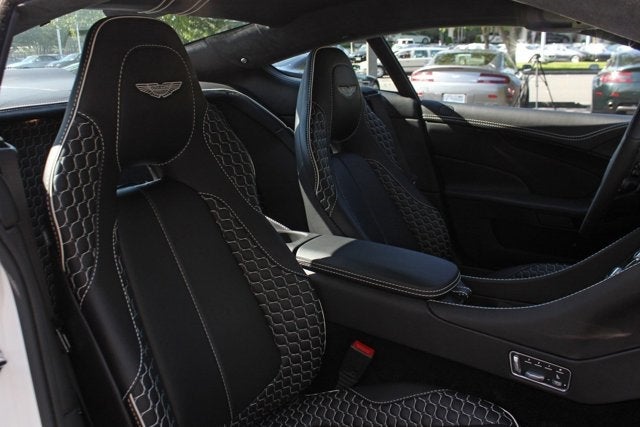 2014 Aston Martin Vanquish 2dr Cpe