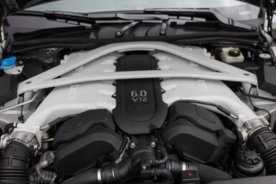 2016 Aston Martin Vanquish Carbon