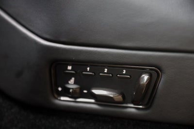 2016 Aston Martin Vanquish Carbon