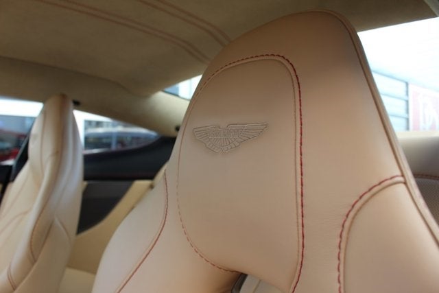 2014 Aston Martin Vanquish 2dr Cpe