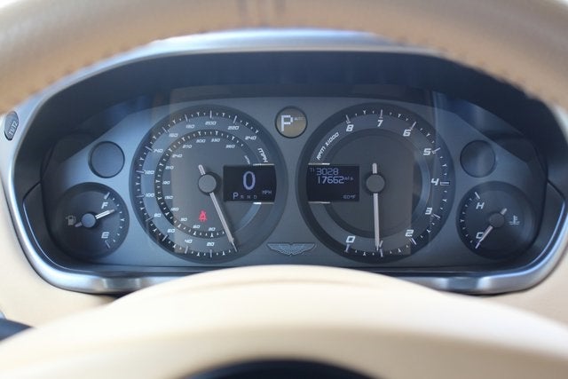 2014 Aston Martin Vanquish 2dr Cpe