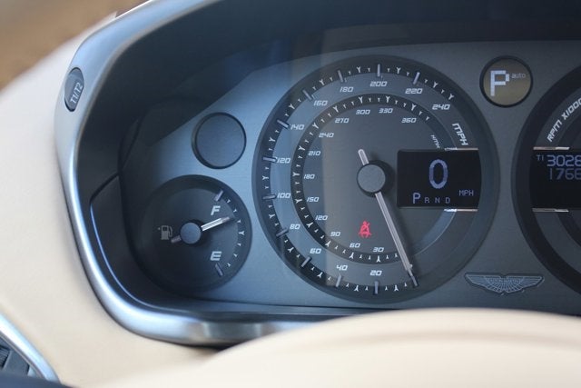 2014 Aston Martin Vanquish 2dr Cpe