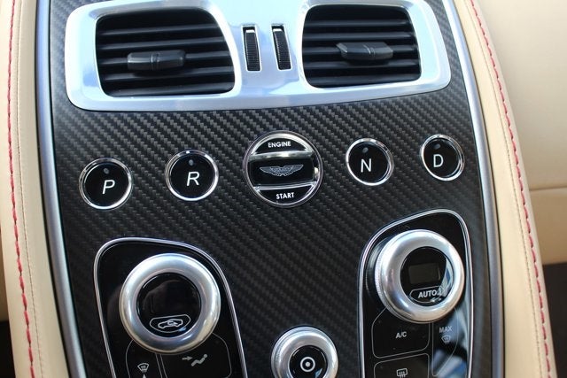 2014 Aston Martin Vanquish 2dr Cpe