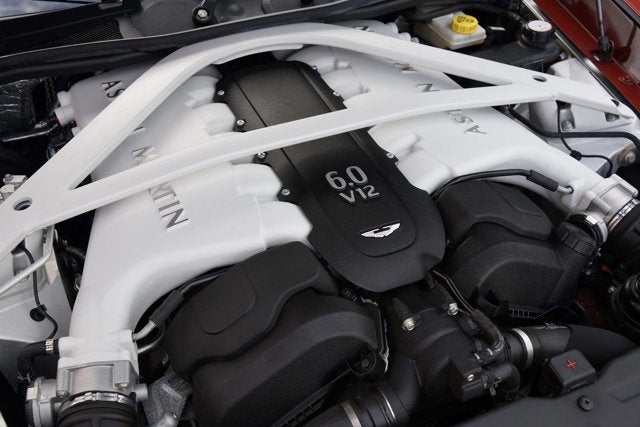 2014 Aston Martin Vanquish 2dr Cpe