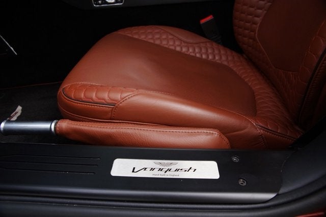 2014 Aston Martin Vanquish 2dr Cpe