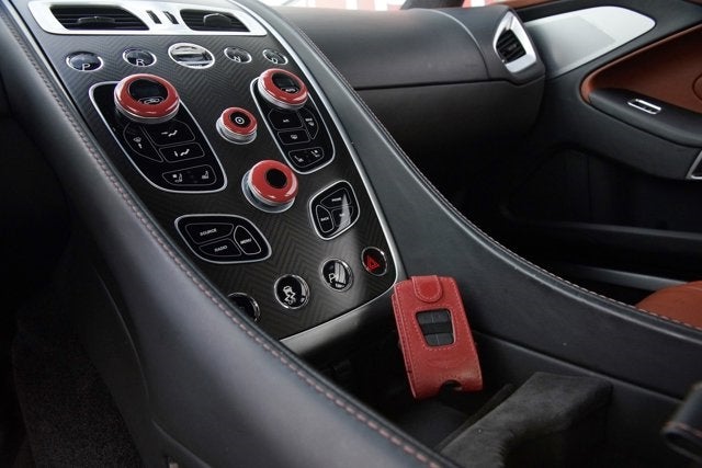 2014 Aston Martin Vanquish 2dr Cpe