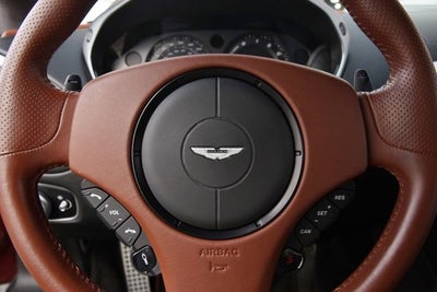 2014 Aston Martin Vanquish 2dr Cpe