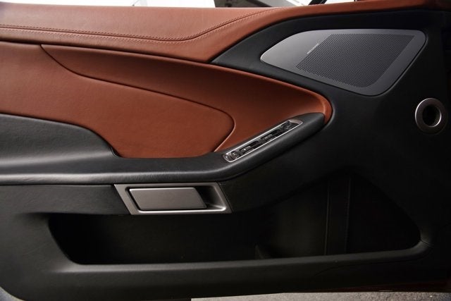 2014 Aston Martin Vanquish 2dr Cpe