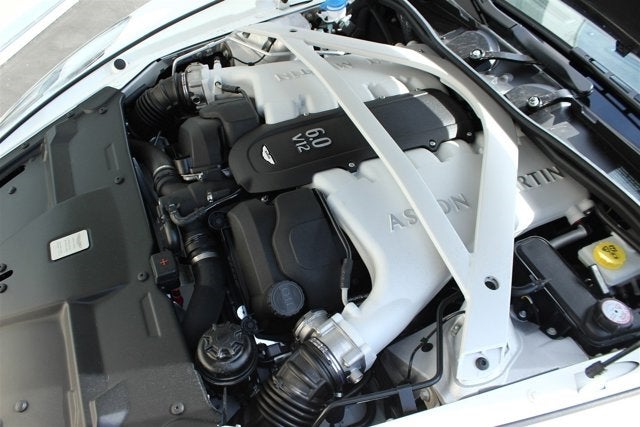 2014 Aston Martin Vanquish 2dr Cpe