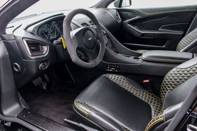 2015 Aston Martin Vanquish 2dr Cpe
