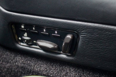 2015 Aston Martin Vanquish 2dr Cpe