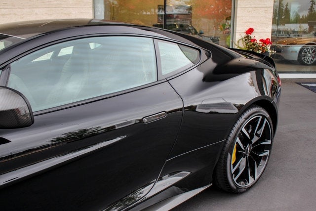 2015 Aston Martin Vanquish 2dr Cpe