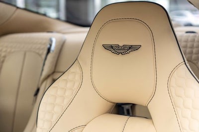 2016 Aston Martin Vanquish Carbon