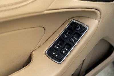 2016 Aston Martin Vanquish Carbon