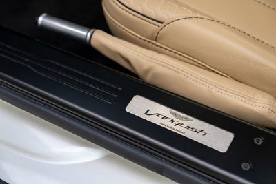 2016 Aston Martin Vanquish Carbon