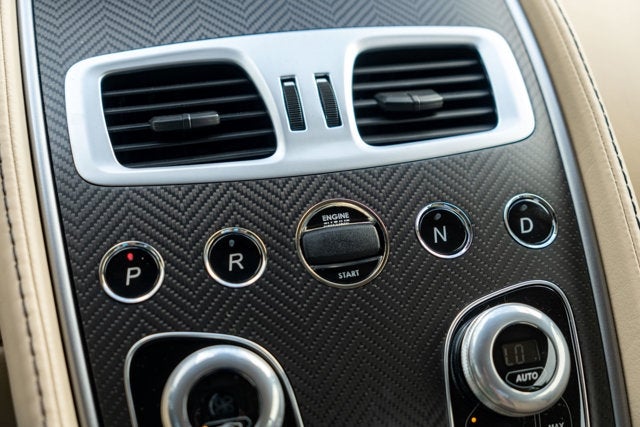 2016 Aston Martin Vanquish Carbon