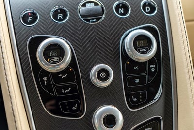 2016 Aston Martin Vanquish Carbon